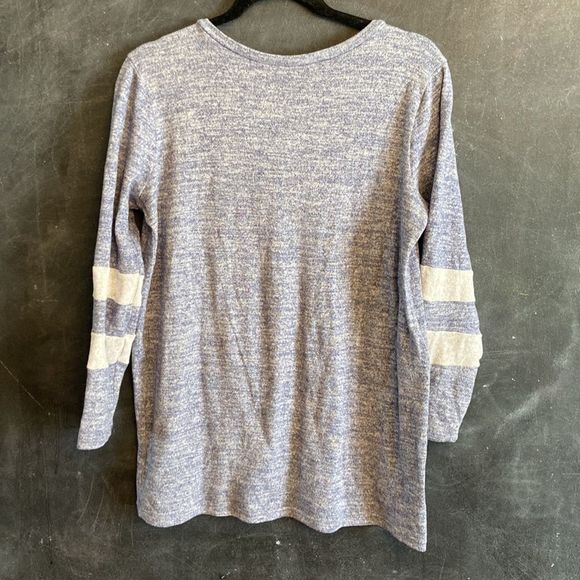 Scoop Neck 3/4 sleeve shirt - Picture 6 of 10